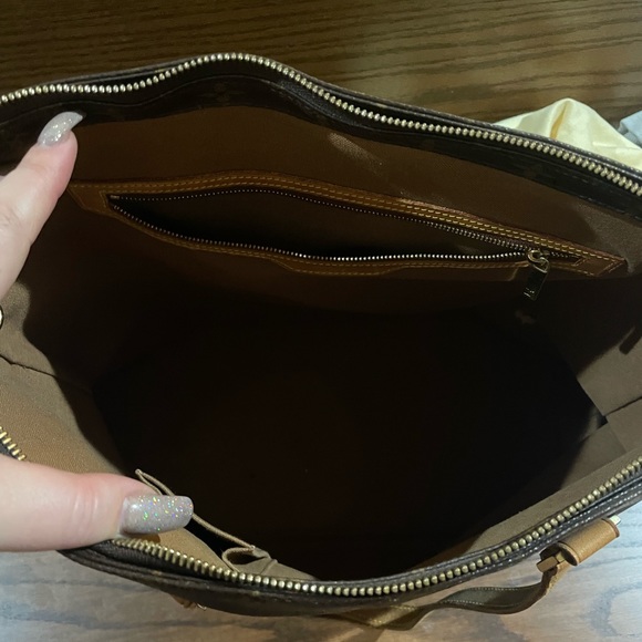 LV Cabas Mezzo - Picture 8 of 15